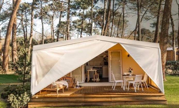 Camping Familial - Parc Aquatique - Grande Aire De Jeux A La Montagne Agos-Vidalos Экстерьер фото