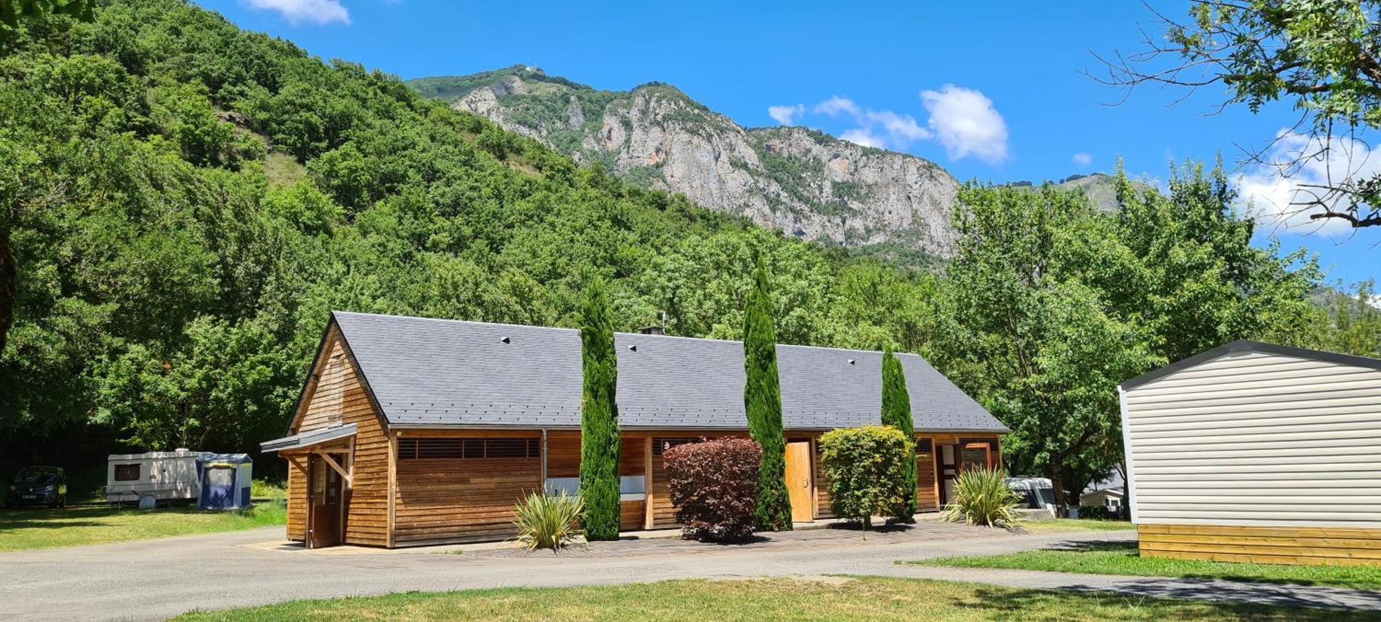 Camping Familial - Parc Aquatique - Grande Aire De Jeux A La Montagne Agos-Vidalos Экстерьер фото